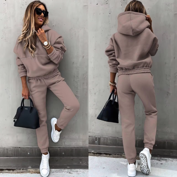 Eira™ – Chic Women’s Winter Tracksuit