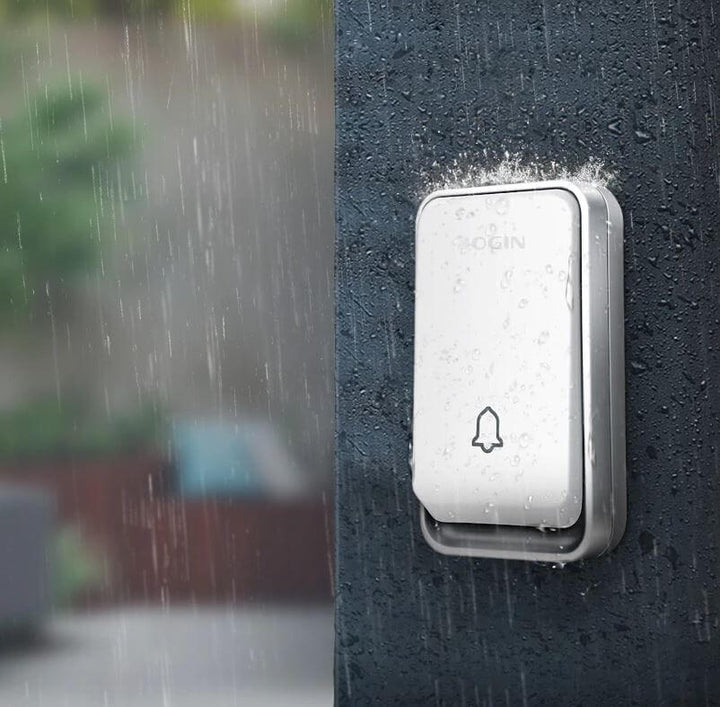 Doorbell push button in the rain, IP44 splash-resistant