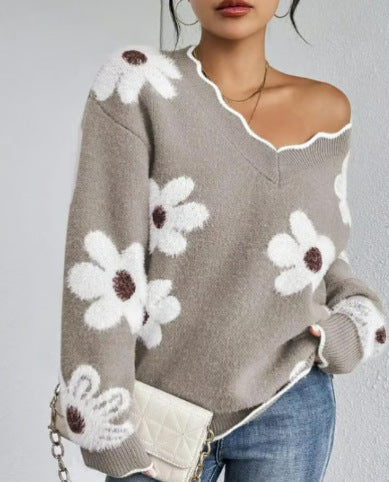 TESSA™ – Floral V-Neck Knit Sweater