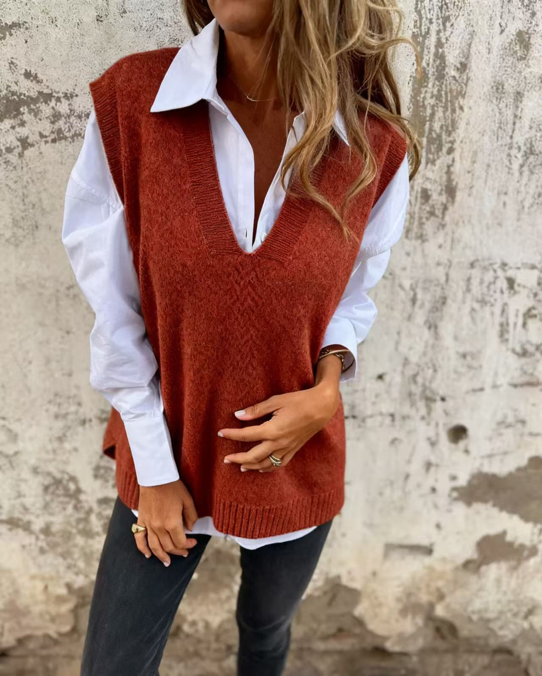 MALIA™ – Knitted V-Neck Vest