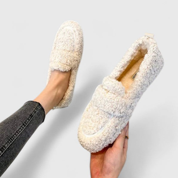 LUCIA™ – Fleece Moccasin Loafers